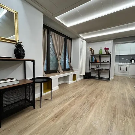 Icona Loft Gianicolense Apartment *